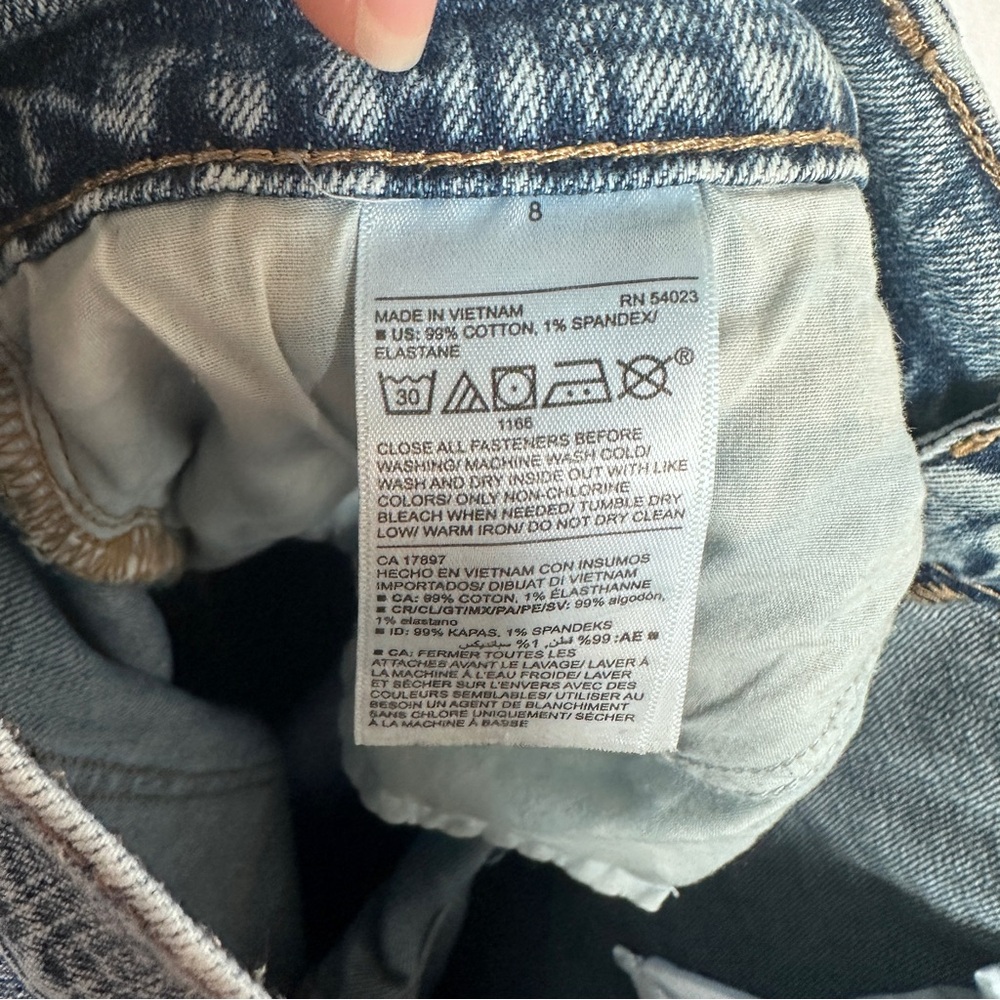 Old Navy Mid Rise Acid Wash Boyfriend Jeans size 8 - Picture 6 of 6